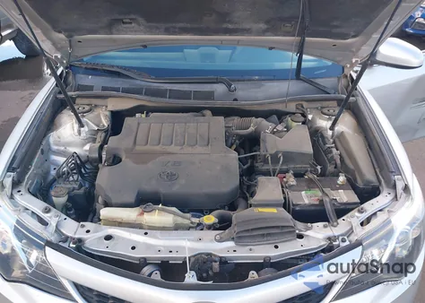 2012 Toyota Camry Se V6 z USA, uszkodzony, nr VIN 4T1BK1FK9CU518926